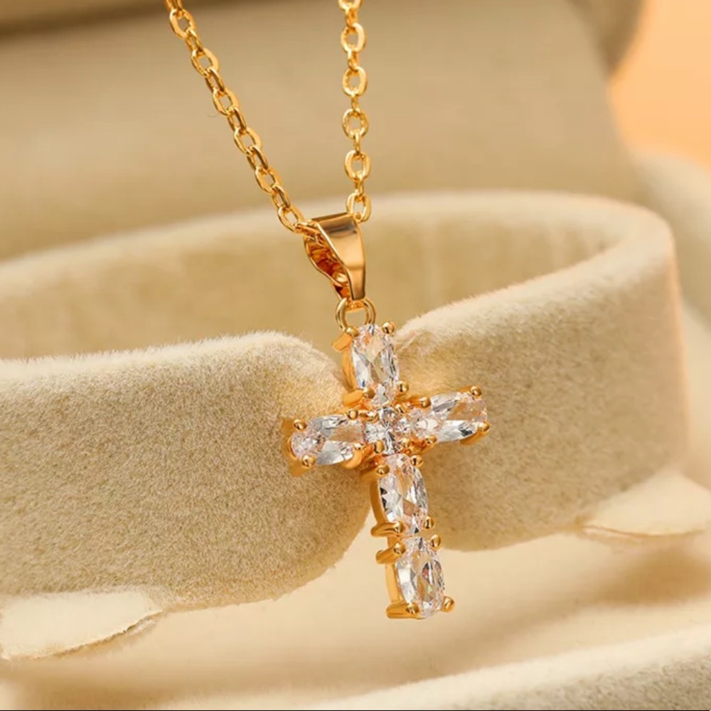 🤍Insta necklace Crystal necklace cross pendant necklace - Picture 2 of 2